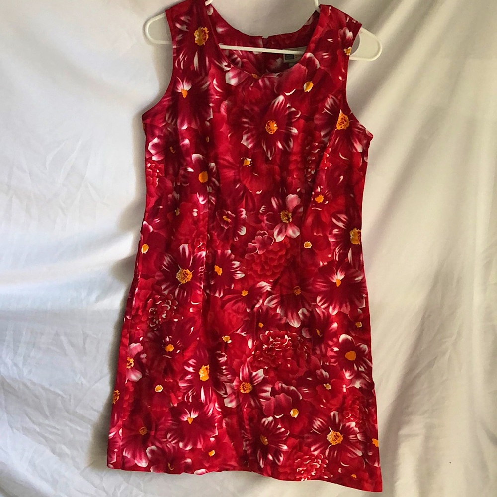 Beautiful Red/pink with orange accent flower faded glory midi dress